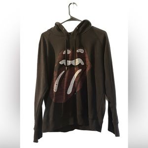 black rolling stones hoodie. size large.